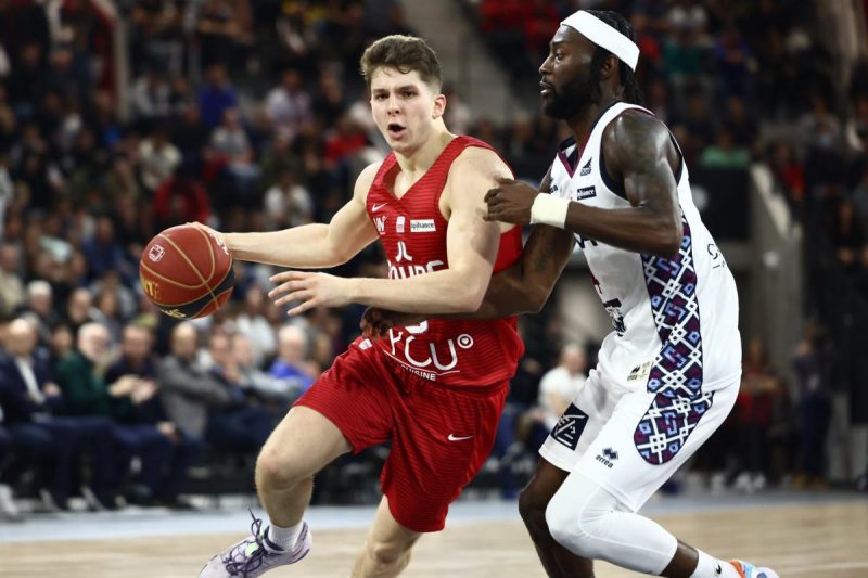 Basketbal Paříž vs BC Wolves